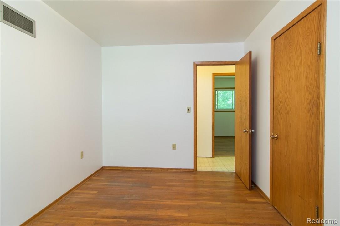 6310 Chesaning Road Chesaning, MI 48616 - Photo 24 of 49 DSC_0239.jpg