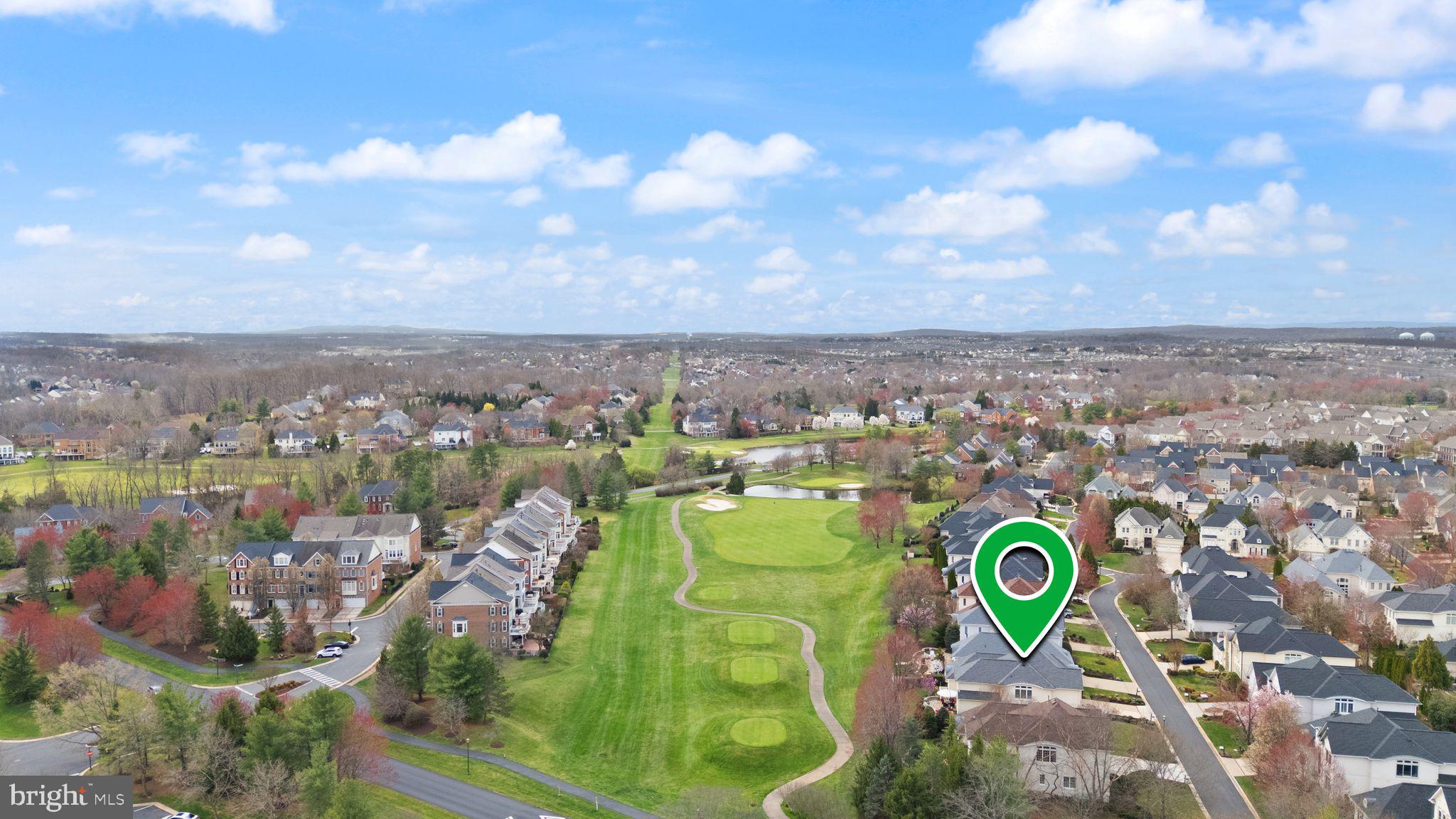 43524 Jackson Hole Circle Leesburg, VA 20176 - Photo 3 of 149 Professional's tee; no issues with golf balls!