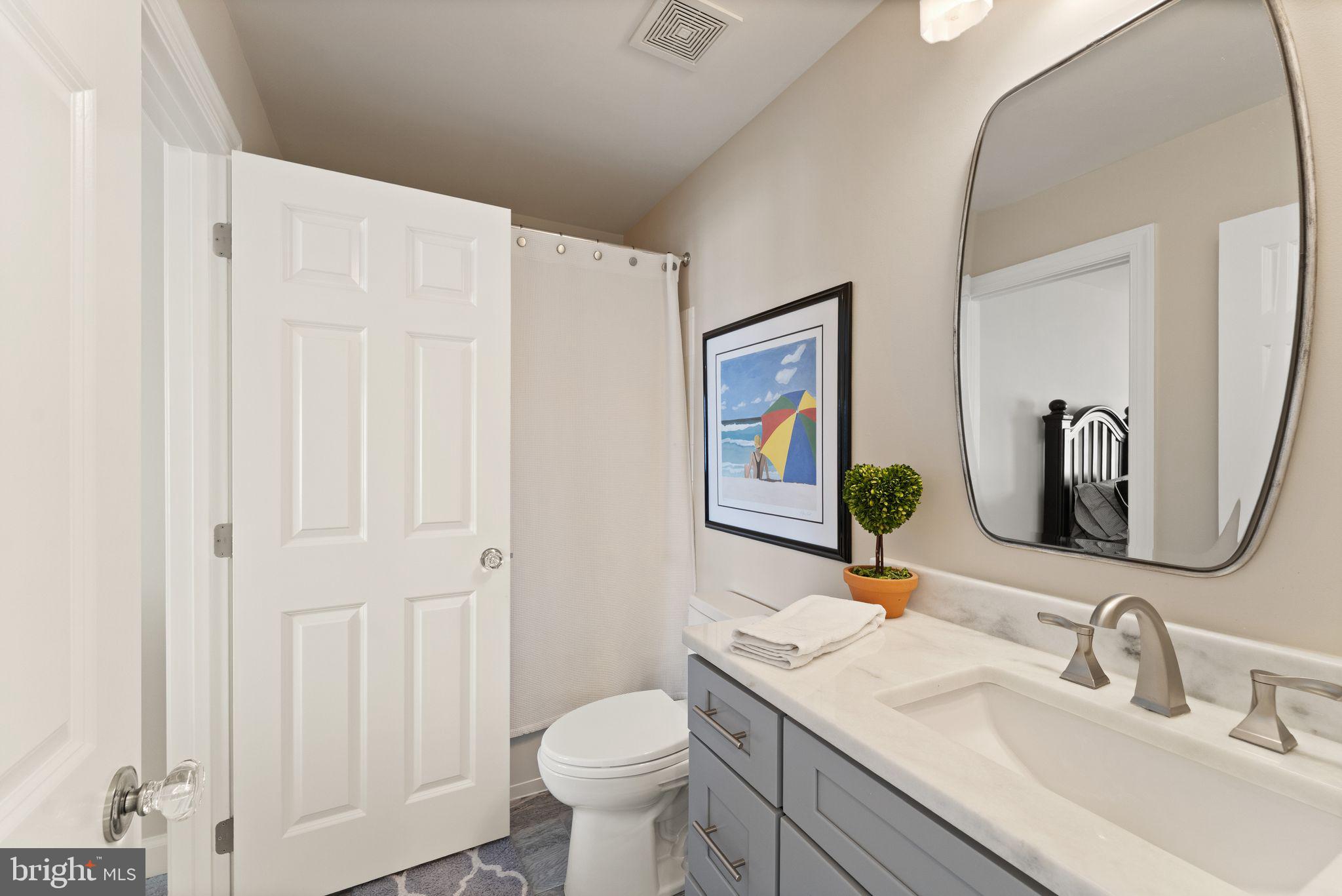 43524 Jackson Hole Circle Leesburg, VA 20176 - Photo 57 of 149 Shared bathroom