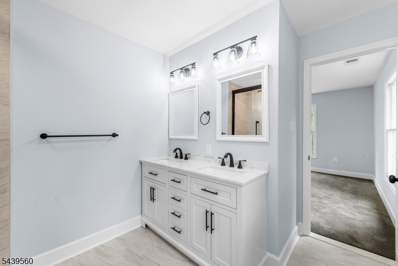 20 Cooper Lane Chester, NJ 07930 - Photo 6 of 23