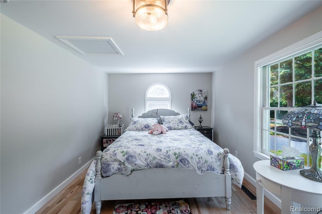 308 North Seymour Road Flushing, MI 48433 - Photo 16 of 30 Gallery Image 16