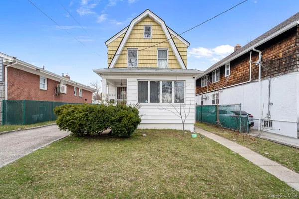 $4,600 | 14-28 156th Street | Beechhurst