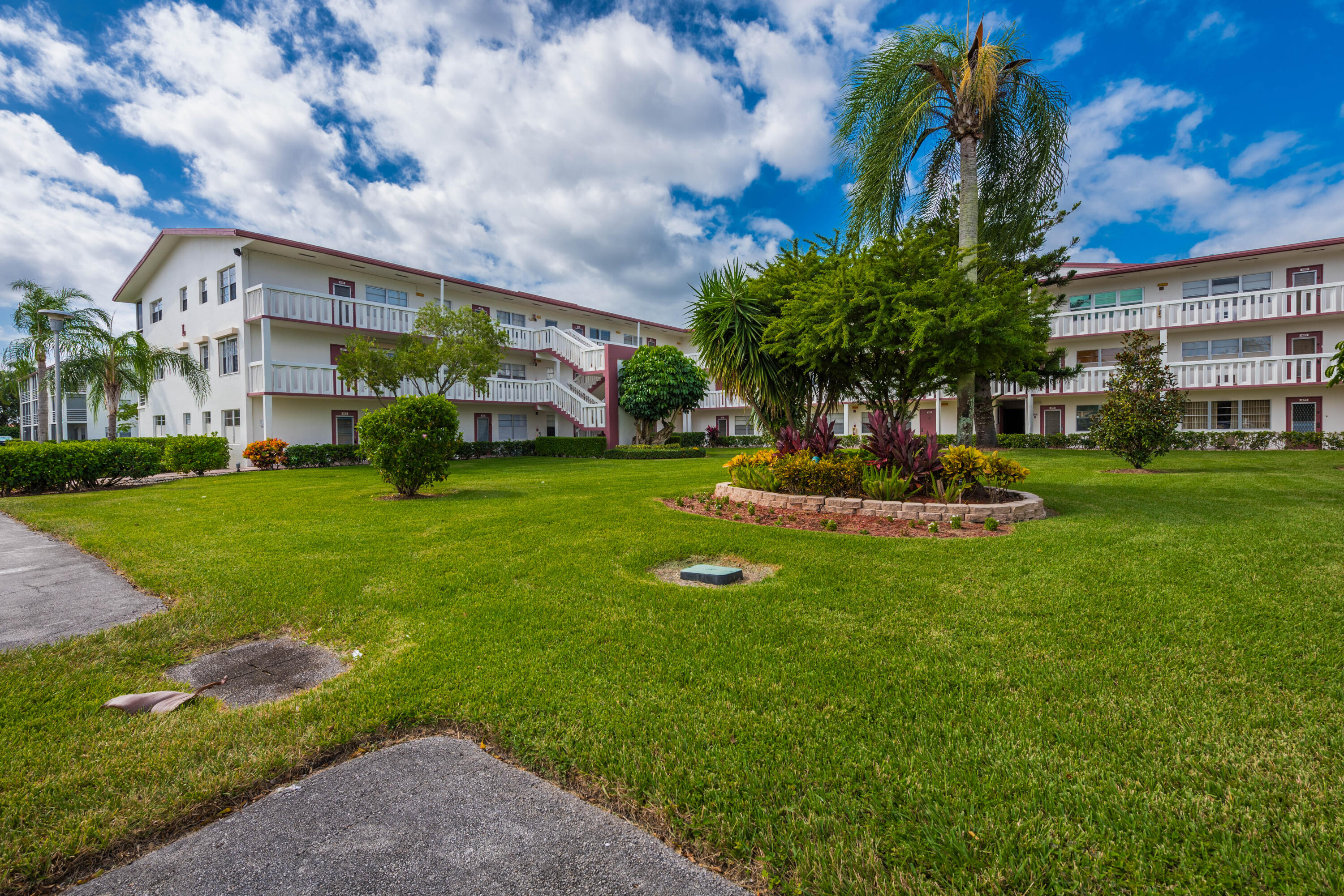 463 Fanshaw L Boca Raton, FL 33434 - Photo 18 of 31 463 Fanshaw L, century village (1 of 22)