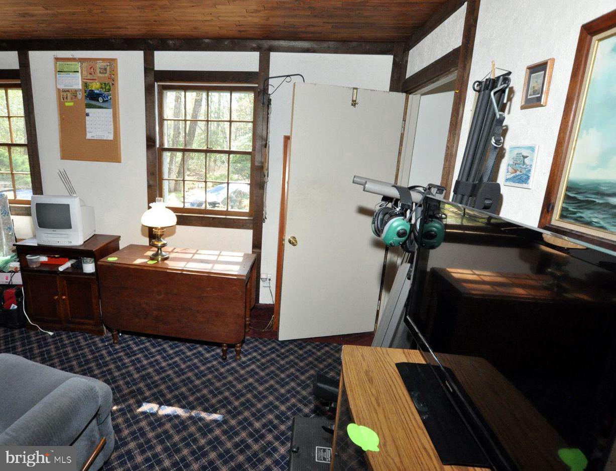 208 Ridge Road Southampton, NJ 08088 - Photo 30 of 34 a room with gym equipment
