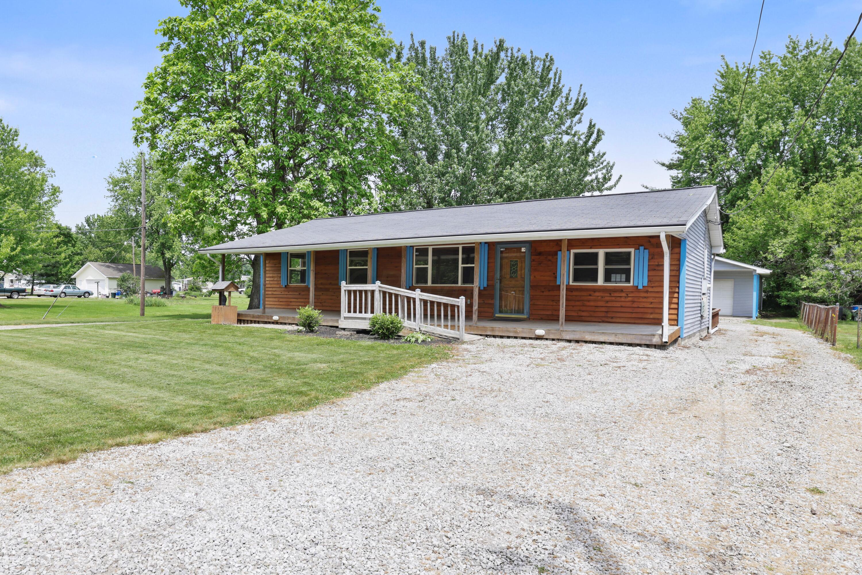 13310 Cleveland Road Southwest Pataskala, OH 43062 - Photo 3 of 39