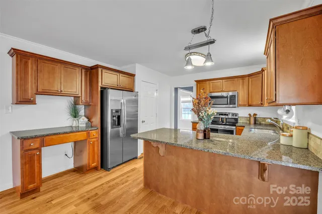 $414,900 | 312 Oak Knoll, Hildebran, NC 28637