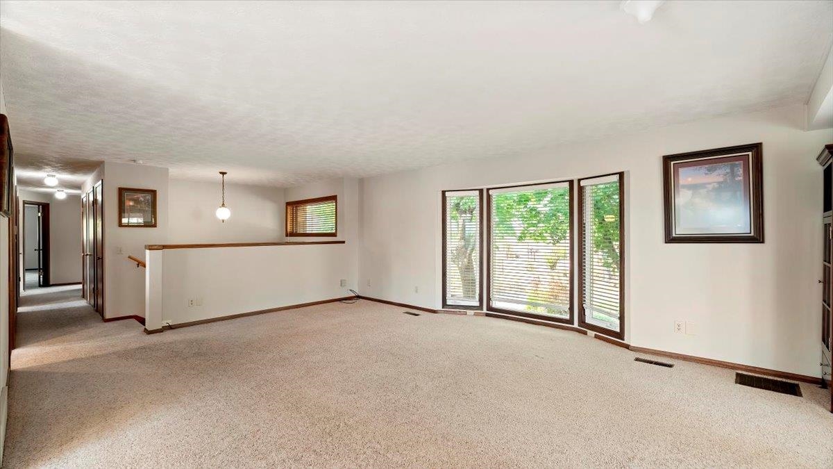 5202 North Hayford Road Spokane, WA 99224 - Photo 3 of 46