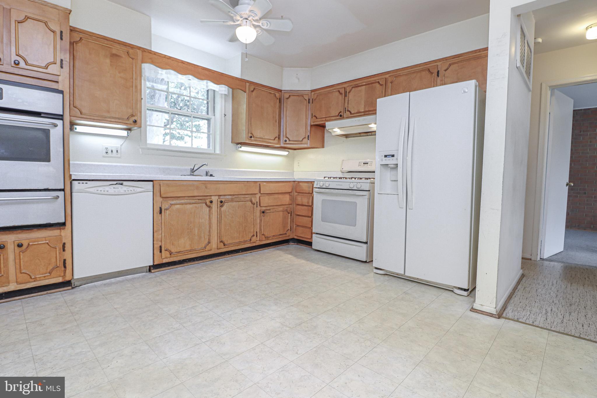8728 Old Courthouse Road Vienna, VA 22182 - Photo 17 of 58 Gallery Image 17