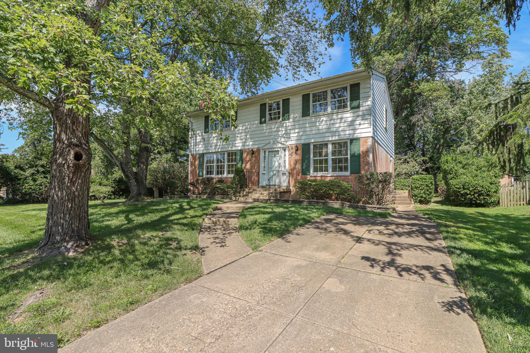 8728 Old Courthouse Road Vienna, VA 22182 - Photo 4 of 58 Built in the Mid 60's means large beautiful trees