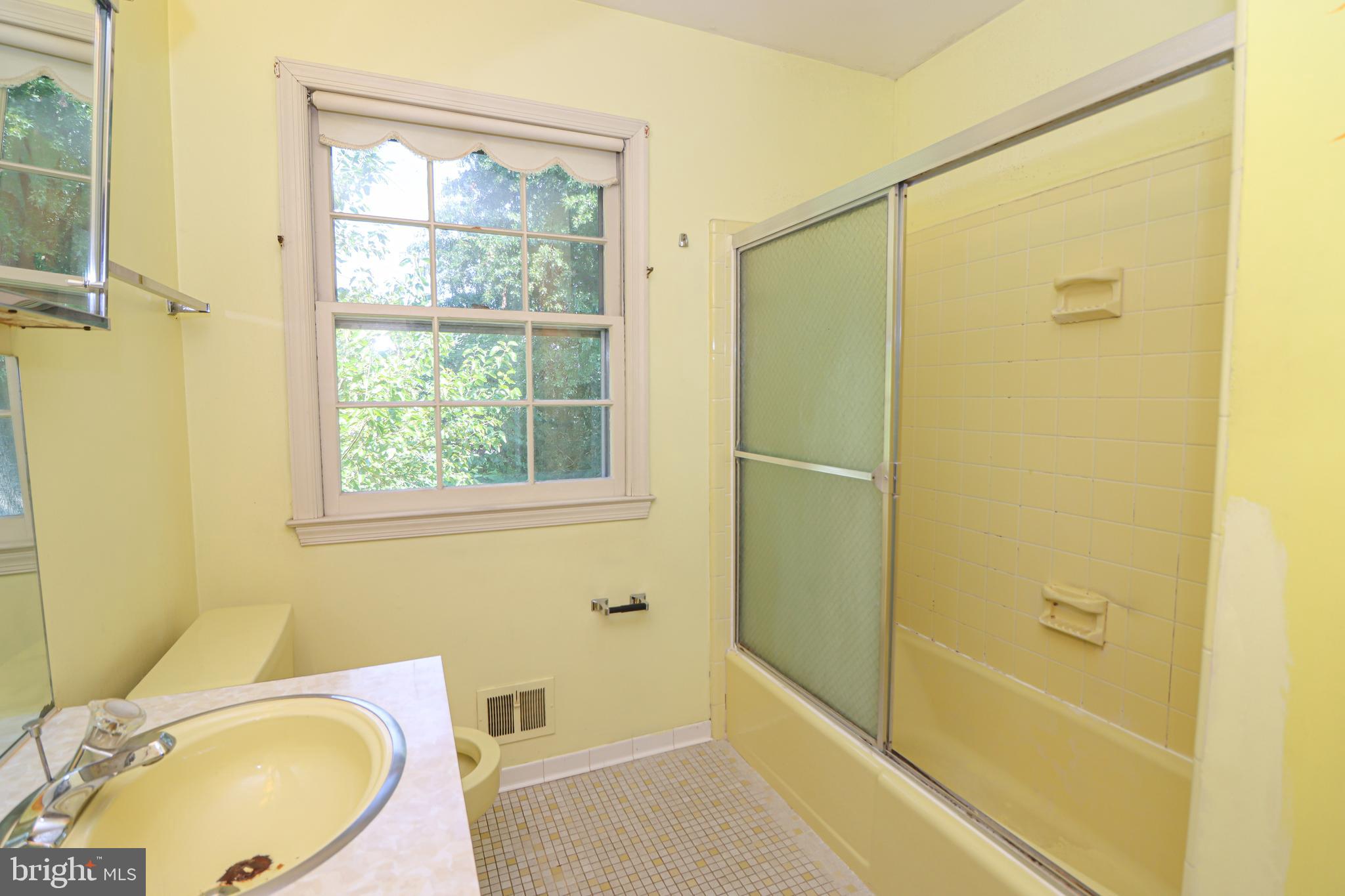 8728 Old Courthouse Road Vienna, VA 22182 - Photo 34 of 58 Gallery Image 34