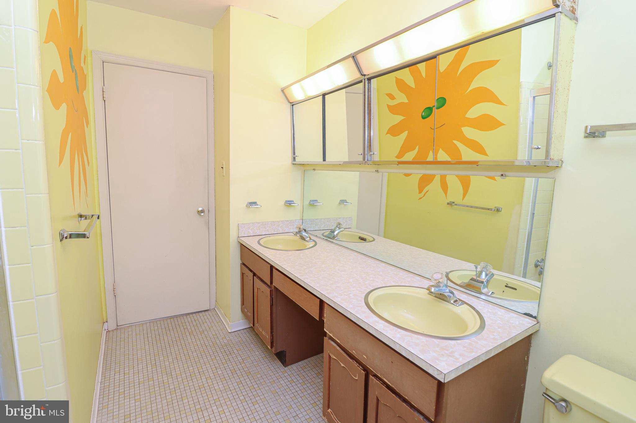 8728 Old Courthouse Road Vienna, VA 22182 - Photo 35 of 58 Gallery Image 35