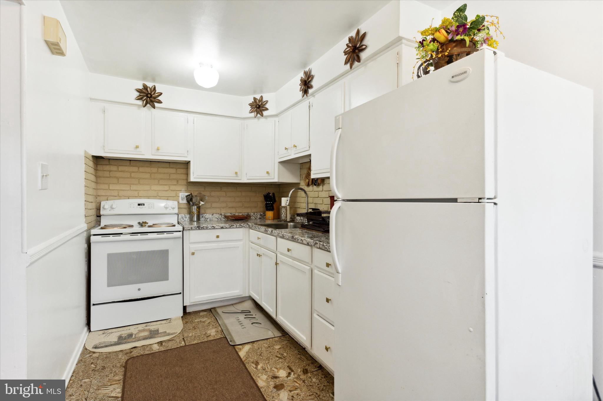 1234 Rainer Road Brookhaven, PA 19015 - Photo 9 of 25 Gallery Image 9