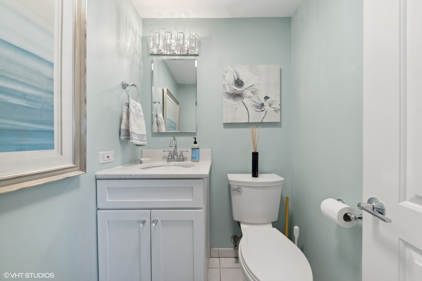 210 West Helen Road Palatine, IL 60067 - Photo 11 of 13 Gallery Image 11