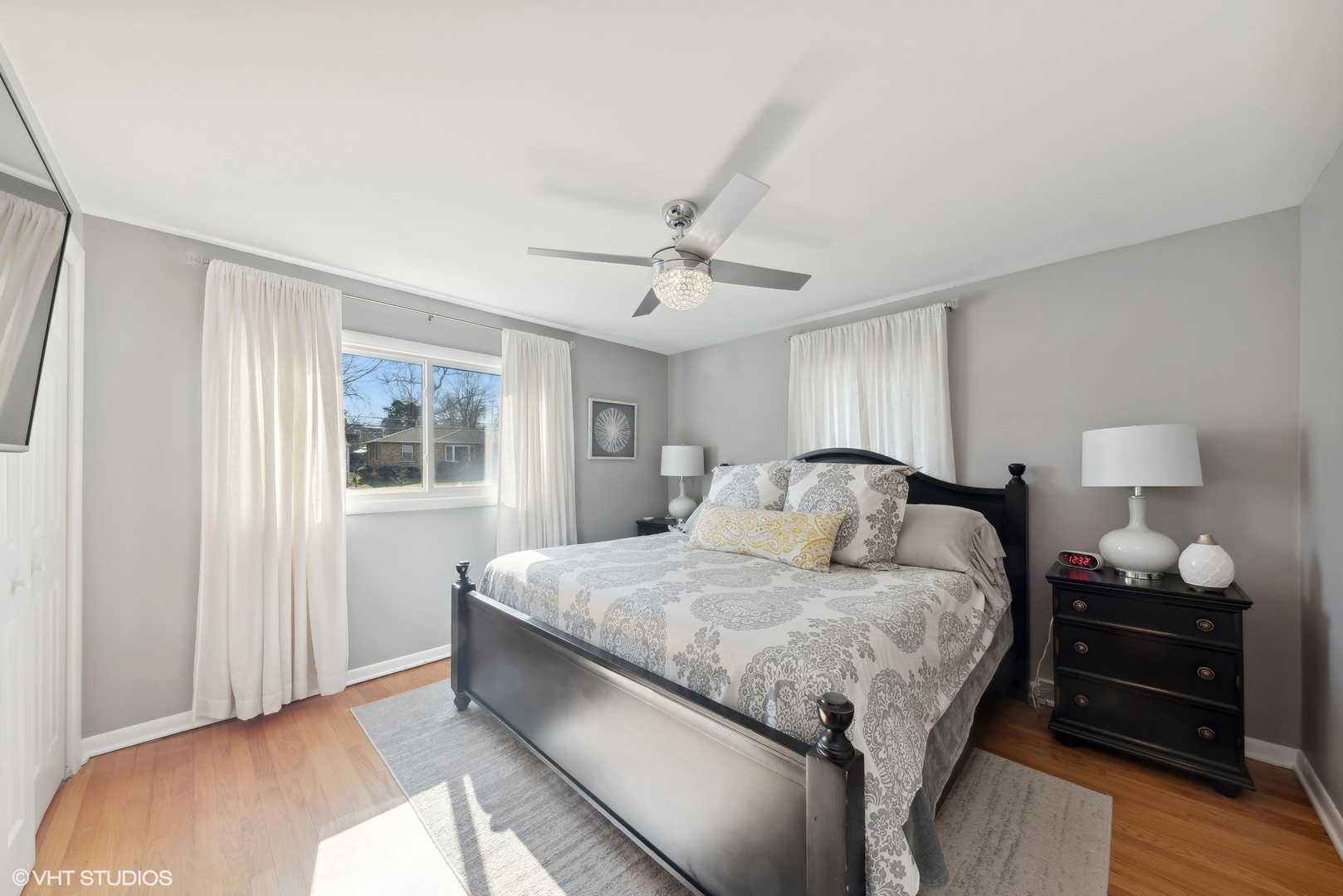 210 West Helen Road Palatine, IL 60067 - Photo 6 of 13 Gallery Image 6