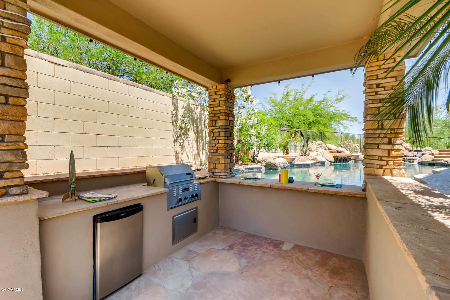 4280 East Los Altos Road Gilbert, AZ 85297 - Photo 29 of 54 BBQ Area with Swim up Bar