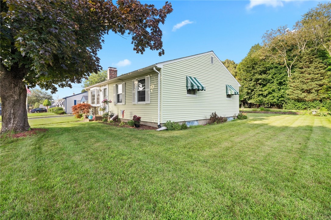 41 Halsey Road Woonsocket, RI 02895 - Photo 27 of 27