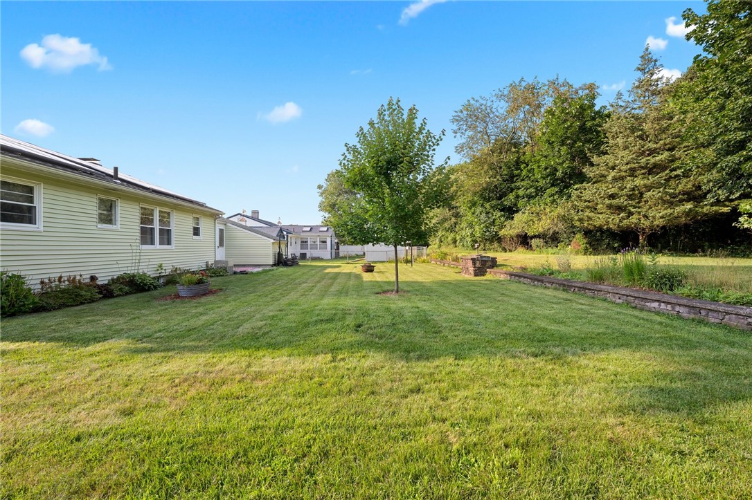 41 Halsey Road Woonsocket, RI 02895 - Photo 4 of 27