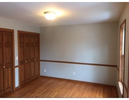 218 Podunk Road Sturbridge, MA 01566 - Photo 15 of 23