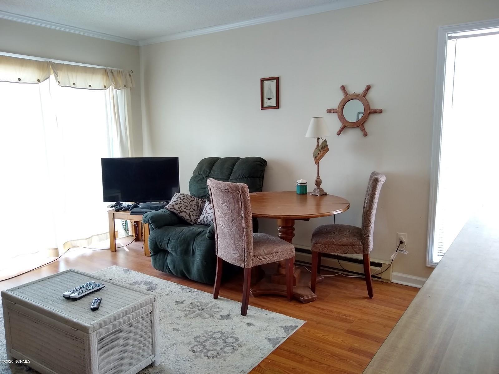 2182 New River Inlet Road, Unit 279 North Topsail Beach, NC 28460 - Photo 11 of 22 Living Room