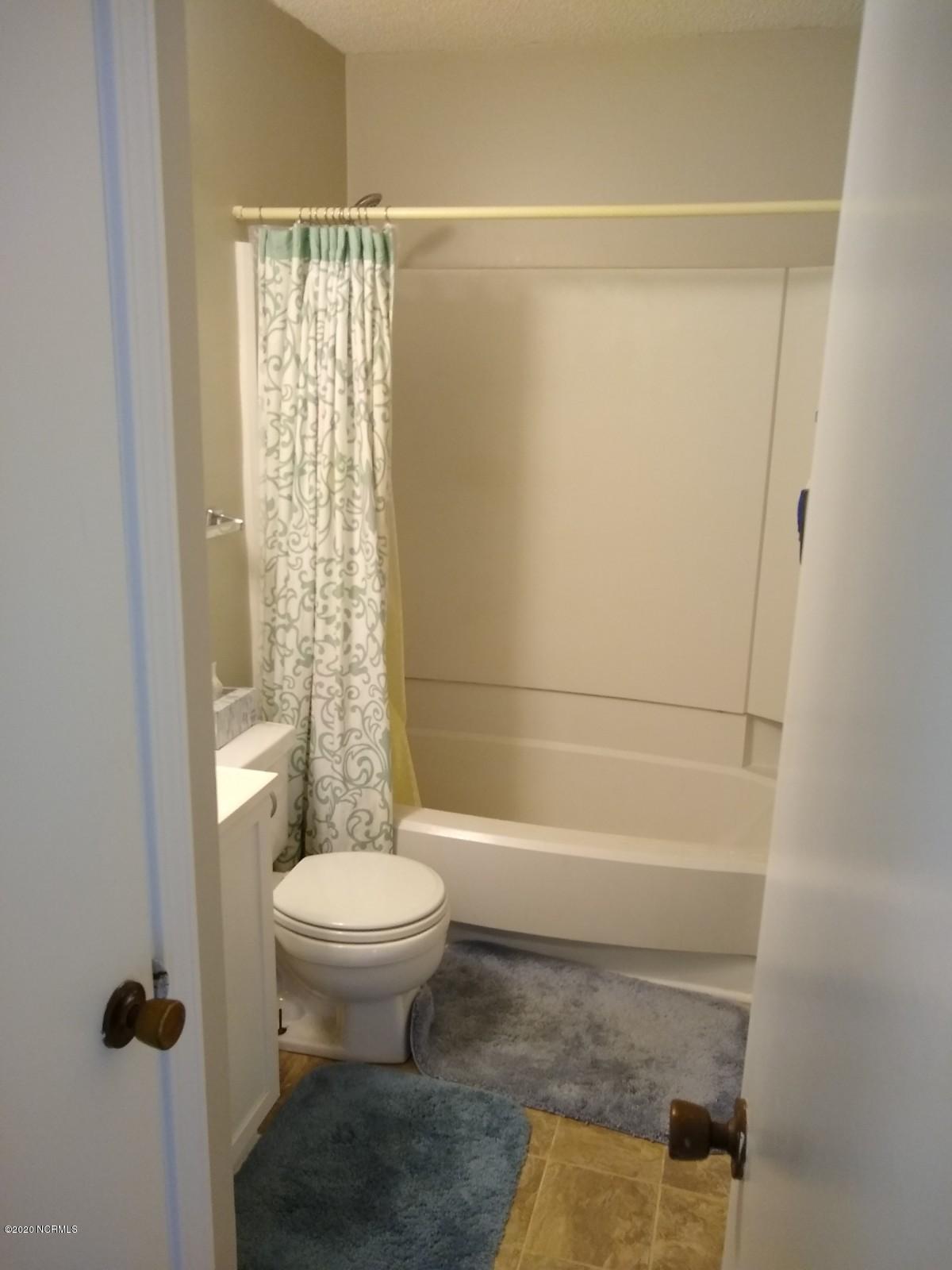 2182 New River Inlet Road, Unit 279 North Topsail Beach, NC 28460 - Photo 15 of 22 Bath