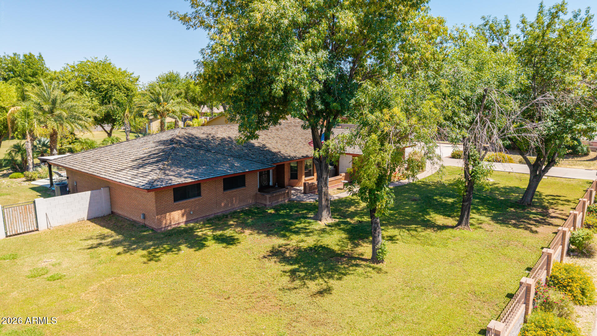 1345 North Greenfield Road Gilbert, AZ 85234 - Photo 8 of 63