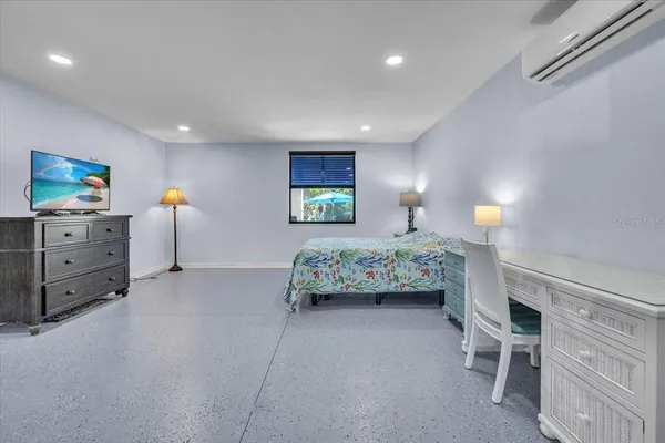 $899,000 | 9470 Colony Drive, North Fort Myers, FL 33917