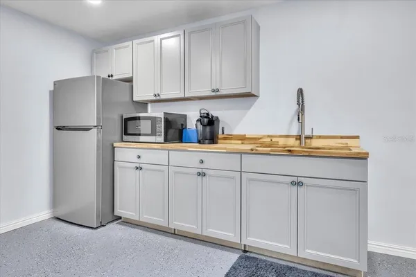 $899,000 | 9470 Colony Drive, North Fort Myers, FL 33917