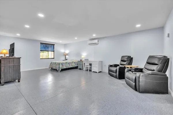 $899,000 | 9470 Colony Drive, North Fort Myers, FL 33917