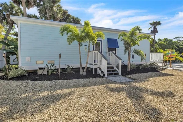 $899,000 | 9470 Colony Drive, North Fort Myers, FL 33917