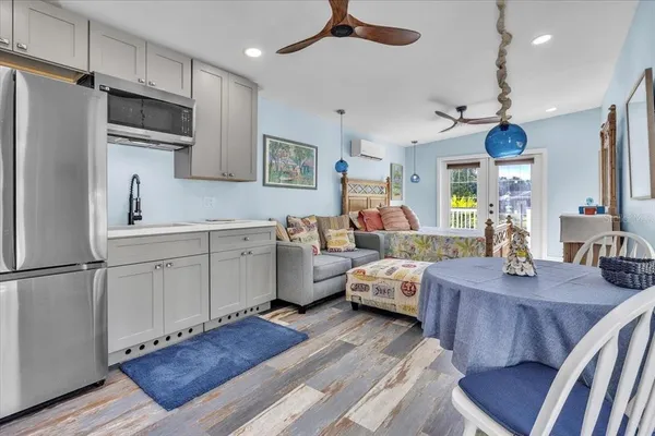 $899,000 | 9470 Colony Drive, North Fort Myers, FL 33917