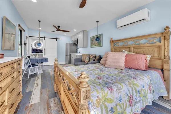 $899,000 | 9470 Colony Drive, North Fort Myers, FL 33917