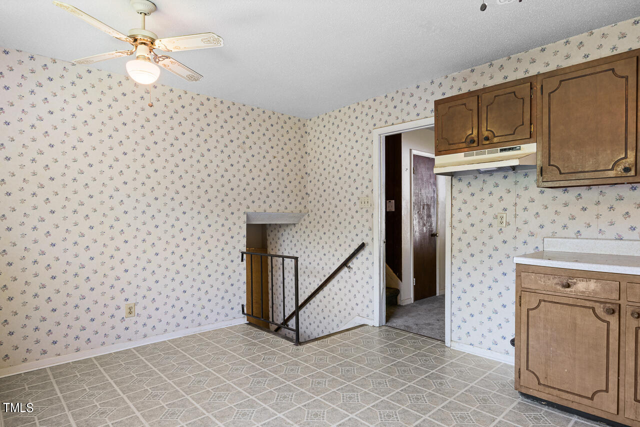 3105 Berry Court Raleigh, NC 27610 - Photo 5 of 28 3105-berry-interiors-6