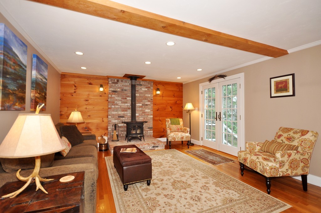 53 Lansdowne Road Arlington, MA 02474 - Photo 6 of 29