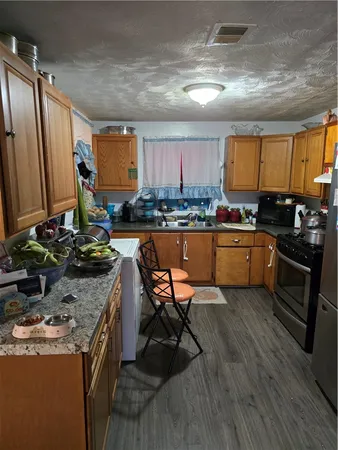 $300,000 | 20 Pennsylvania Avenue, Providence, RI 02905
