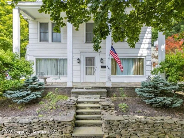 $350,000 | 425 Lake Avenue, Montrose, PA 18801