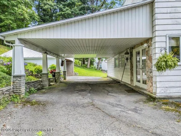 $350,000 | 425 Lake Avenue, Montrose, PA 18801