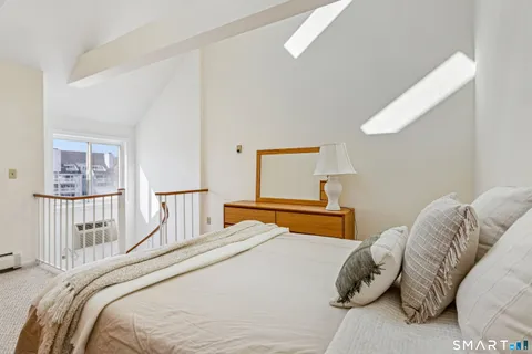 $629,000 | 105 Harbor Drive, Unit 120, Stamford, CT 06902