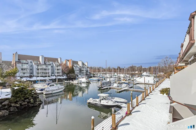 $629,000 | 105 Harbor Drive, Unit 120, Stamford, CT 06902