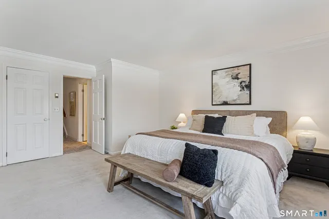 $629,000 | 105 Harbor Drive, Unit 120, Stamford, CT 06902