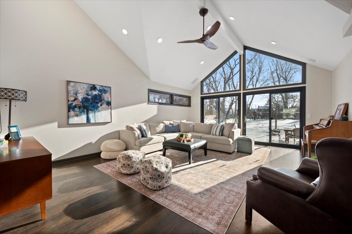 1831 Farm Road Lake Forest, IL 60045 - Photo 12 of 29