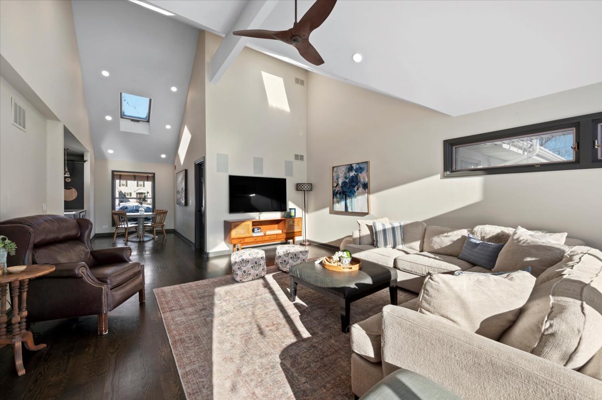 1831 Farm Road Lake Forest, IL 60045 - Photo 13 of 29