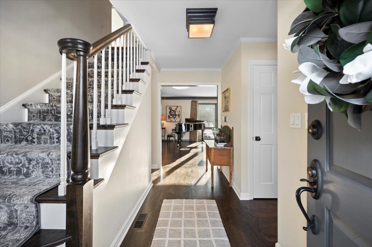 1831 Farm Road Lake Forest, IL 60045 - Photo 3 of 29