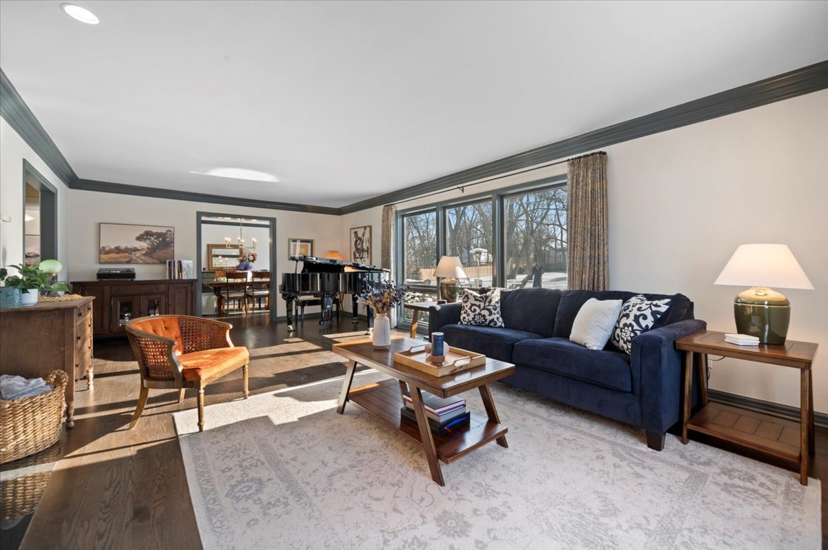 1831 Farm Road Lake Forest, IL 60045 - Photo 5 of 29