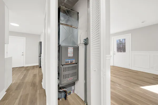 $345,000 | 14222 Long Avenue, Midlothian, IL 60445