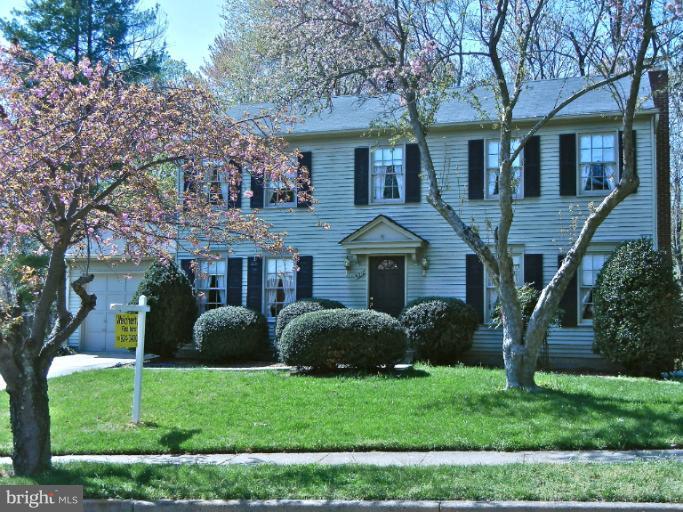 5218 Lighthorne Road Burke, VA 22015 - Photo 1 of 21 Exterior (Front)