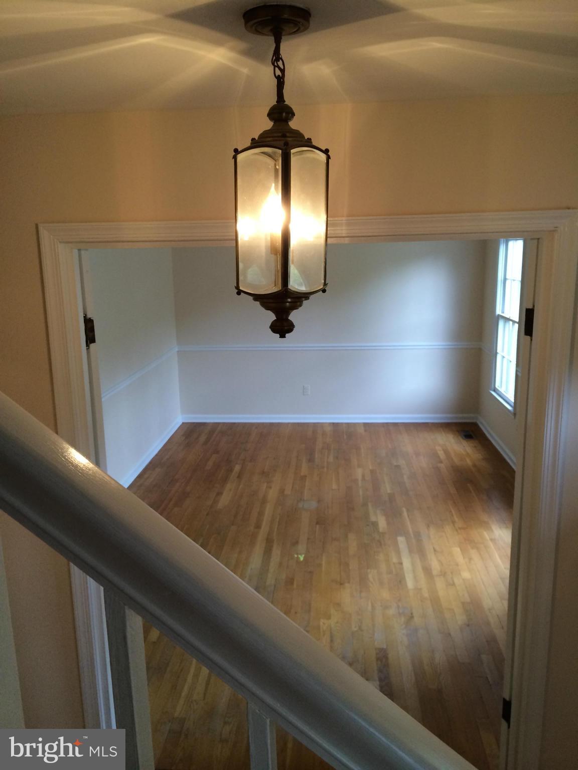 5218 Lighthorne Road Burke, VA 22015 - Photo 9 of 21 Living Room