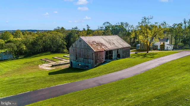 $2,350,000 | 3501 Sams Creek Road, New Windsor, MD 21776