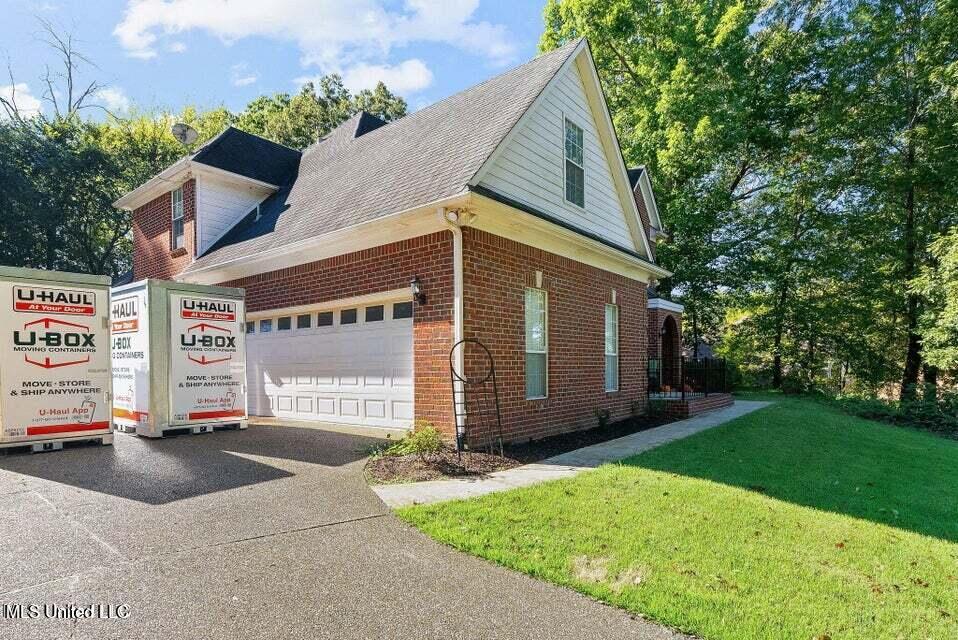 2535 Appleton Drive Southaven, MS 38672 - Photo 2 of 32 20251021173925020420000000-o