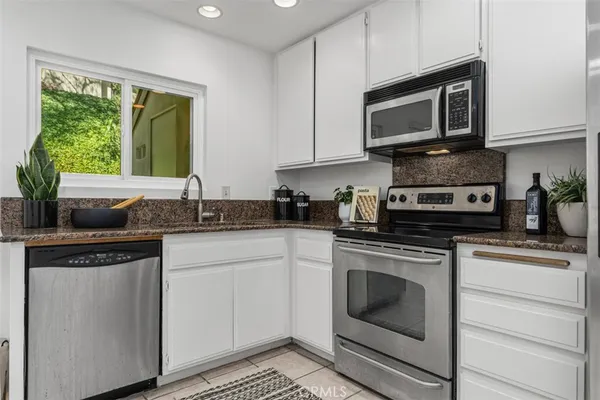 $629,900 | 245 North North Singingwood Street, Unit 14, Orange, CA 92869