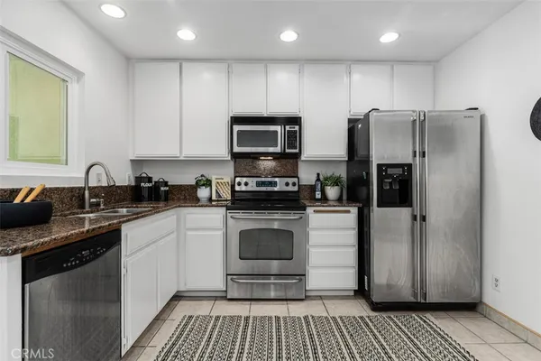 $629,900 | 245 North North Singingwood Street, Unit 14, Orange, CA 92869
